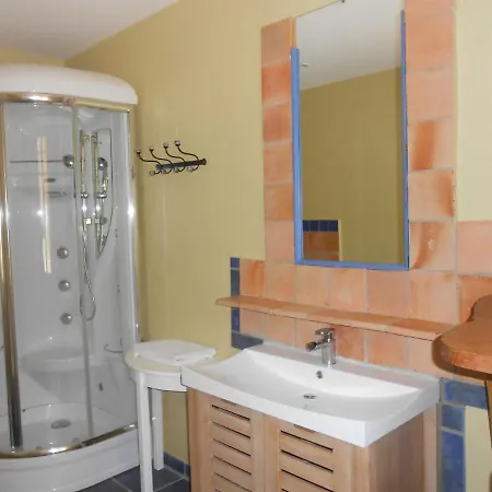 La Garenne De Hotel Morestel