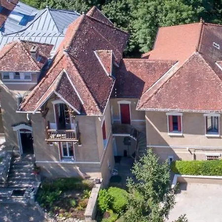 La Garenne De *