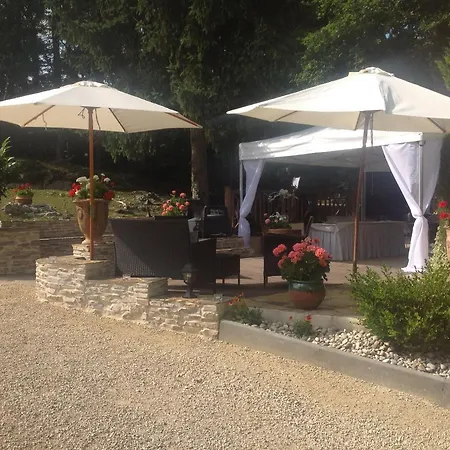 Hotel La Garenne De Morestel