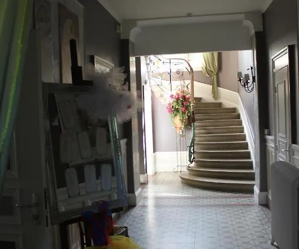 La Garenne De فندق Morestel
