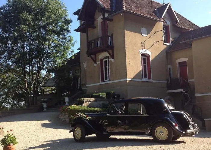 فندق La Garenne De Morestel