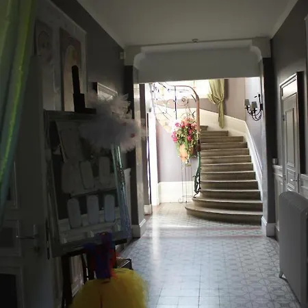 La Garenne De Hotel Morestel
